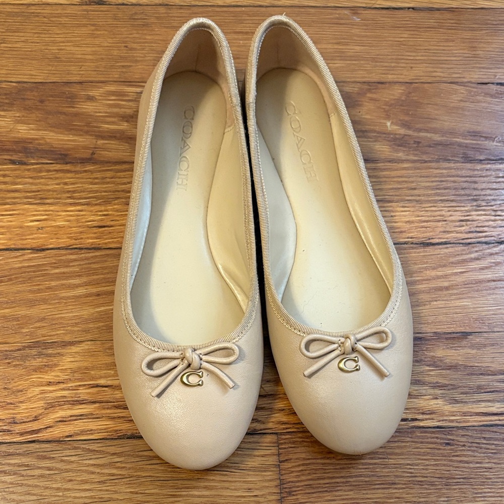 Coach Women's Tan Ballet Flats with Bow